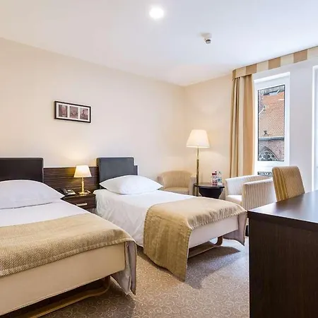Hotel Qubus