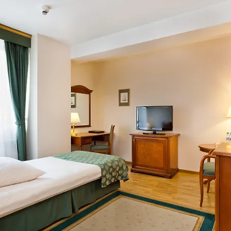 Hotel Qubus 4*