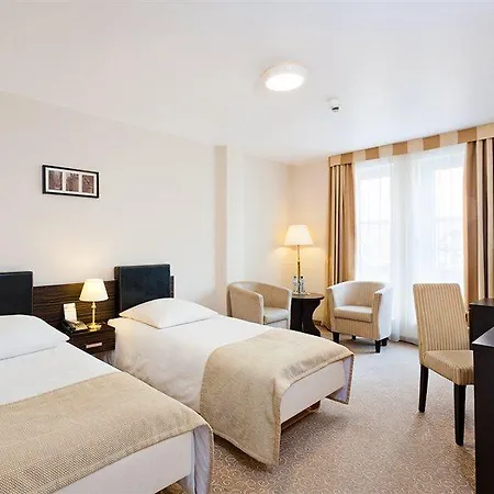 Hotel Qubus 4*